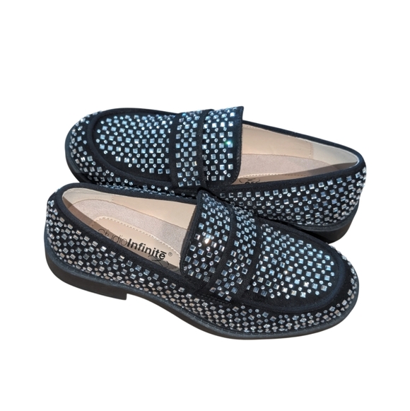 Stylish Black Loafers with Sparkle Accents - Picture 3 of 8